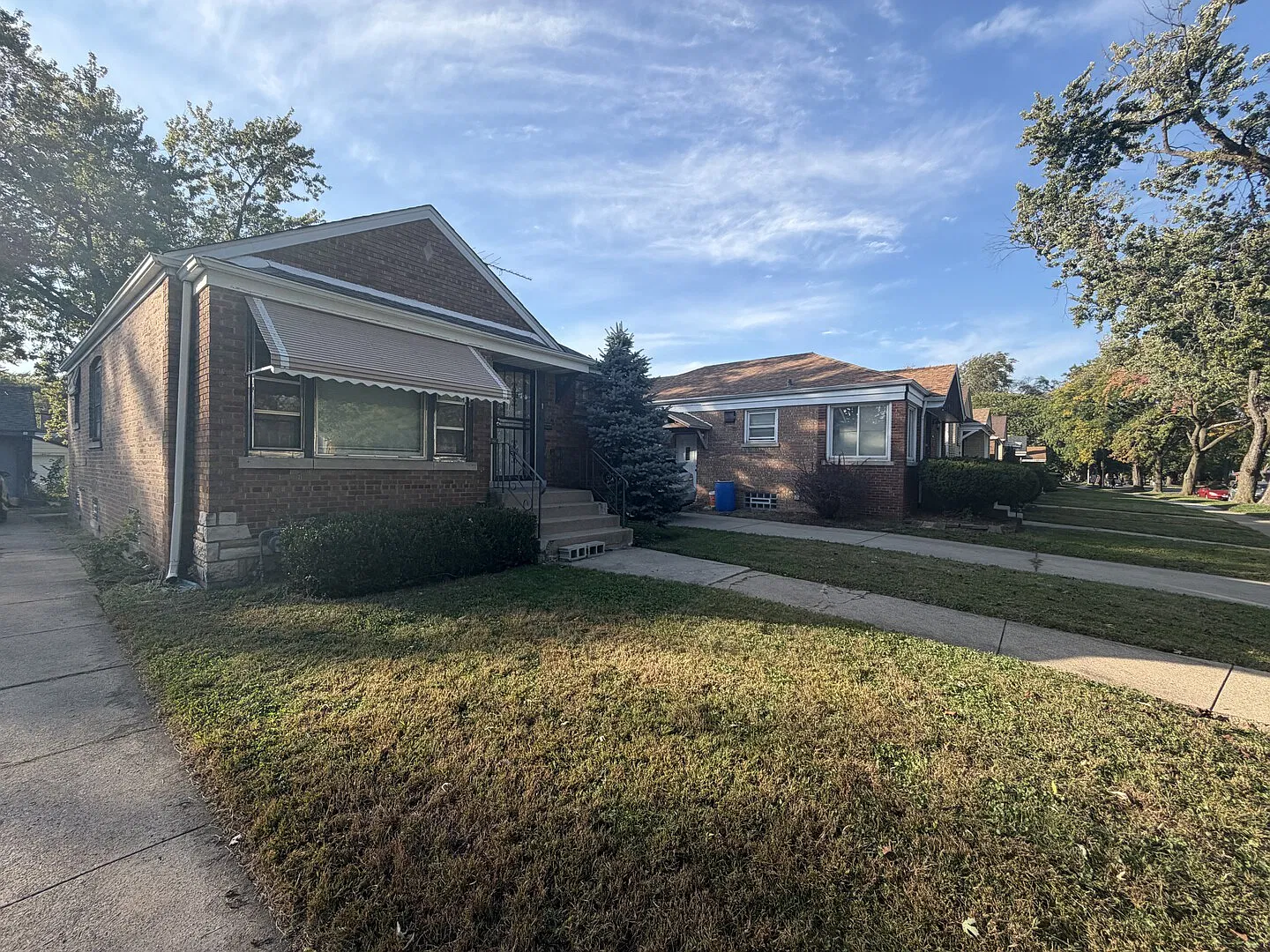 Home away from home suites — Photo 1