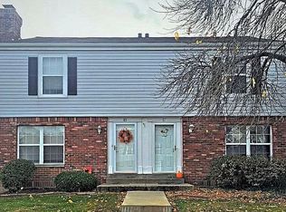 87 Woodlake Ct, Lake Saint Louis, MO 63367