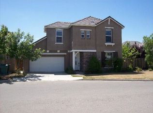 3219 N Fulgham Ct, Visalia, CA 93291