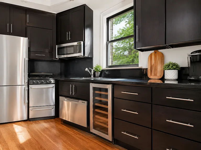 246 Mott St #4 — Photo 3