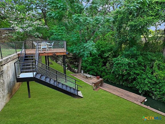 4th image of 260 Meadow Lake Dr