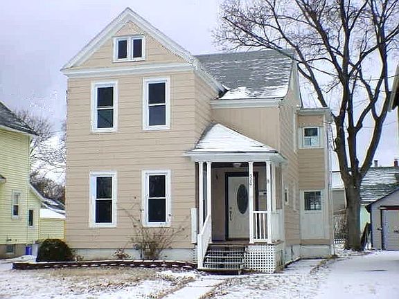 2nd image of 520 Elizabeth St