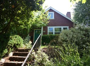 7318 19th Ave NW, Seattle, WA 98117