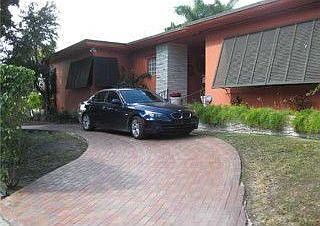1st image of 230 E Shore Dr