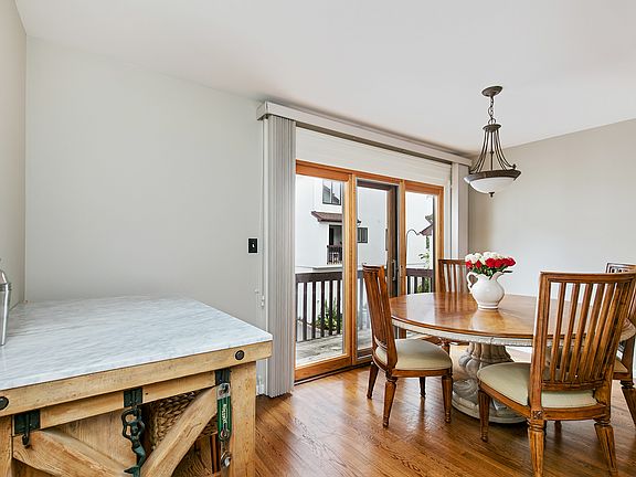 Large Eat In Kitchen