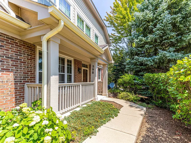 598 Harvey Lake Dr — Photo 2