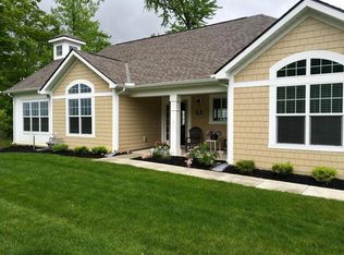 204 Tisbury Cir, Hebron, OH 43025