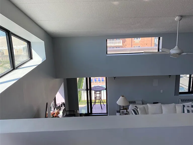 750 W Broadway #5Q — Photo 18