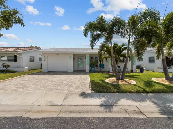 9743 36th Way N Unit 4, Pinellas Park, FL 33782