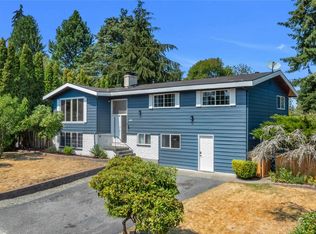 2332 N 187th St, Seattle, WA