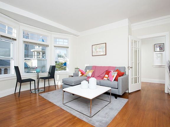 3rd image of 2363 Van Ness Ave APT 403