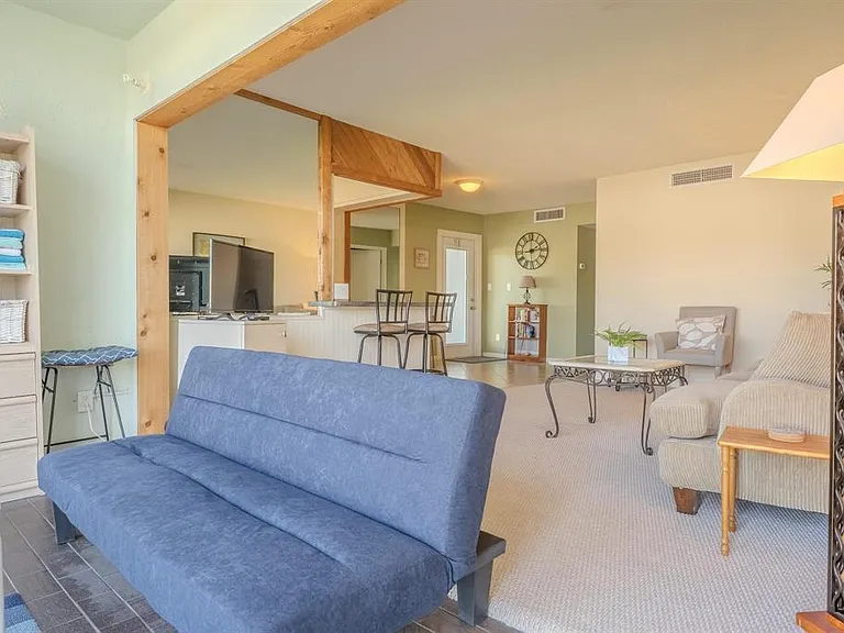 2731 NE 14th St #138 — Photo 5