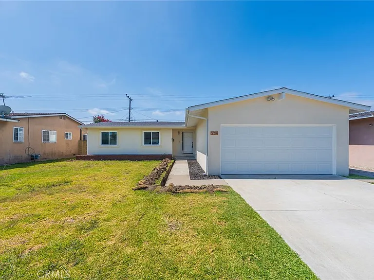 9230 Larkspur Dr — Photo 1