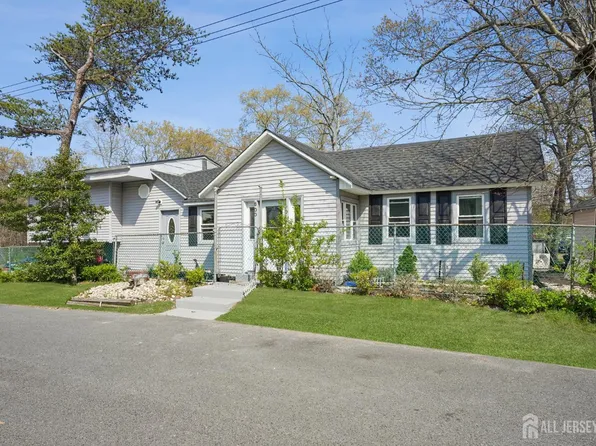 600 Rugby St, Browns Mills, NJ 08015