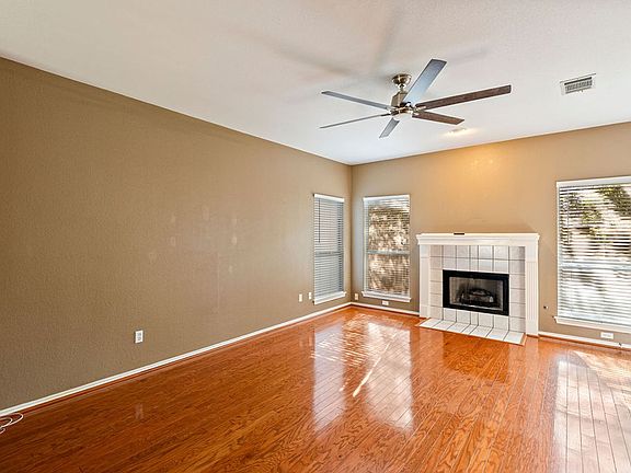 5th image of 8209 Forest Heights Ln