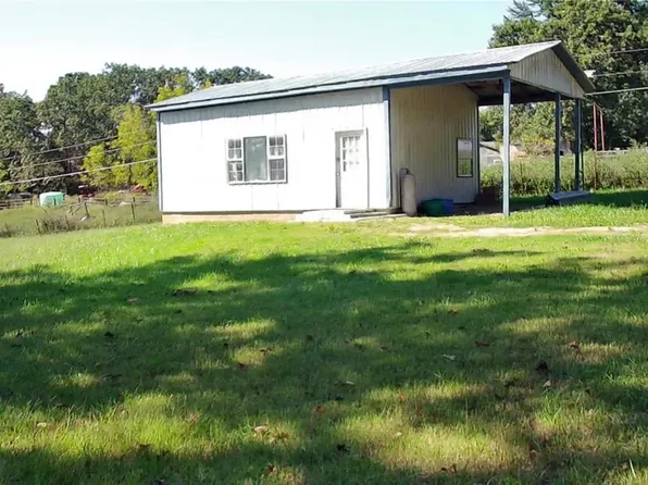 1022 County Road 5740, Willow Springs, MO 65793