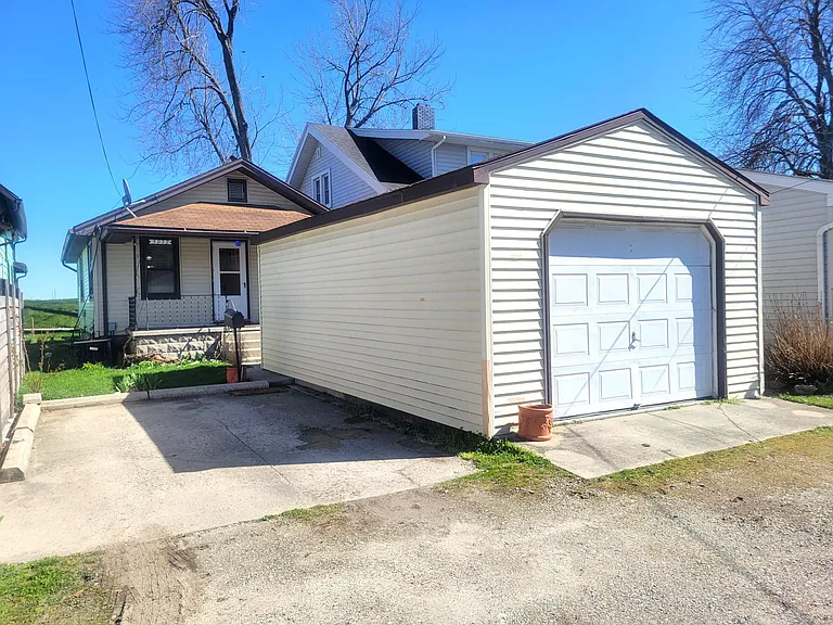 5932 Lakeside Ave — Photo 9