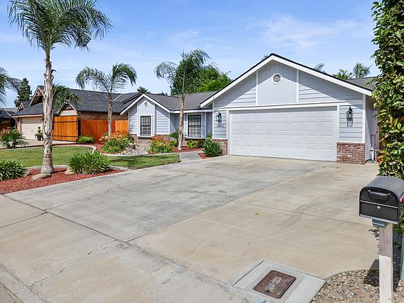 3rd image of 1442 S Hillcrest Dr