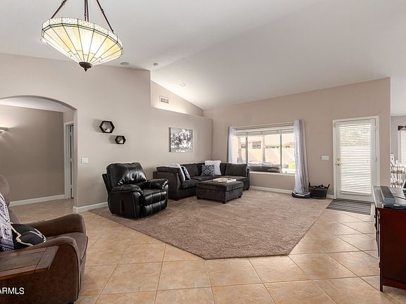 3rd image of 8624 W Escuda Dr