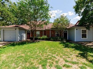 1120 Airline Dr, College Station, TX 77845