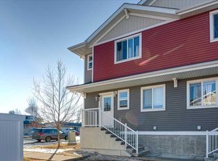 4716 E College Ave #1, Lacombe, AB T4L 0J5