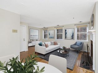 15 Main St APT B, Charlestown, MA 02129