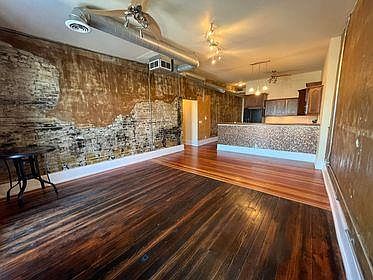 1st image of 215 Huron Ave #17895708