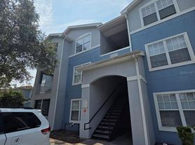 5824 Lake Pointe Village Cir, Orlando, FL