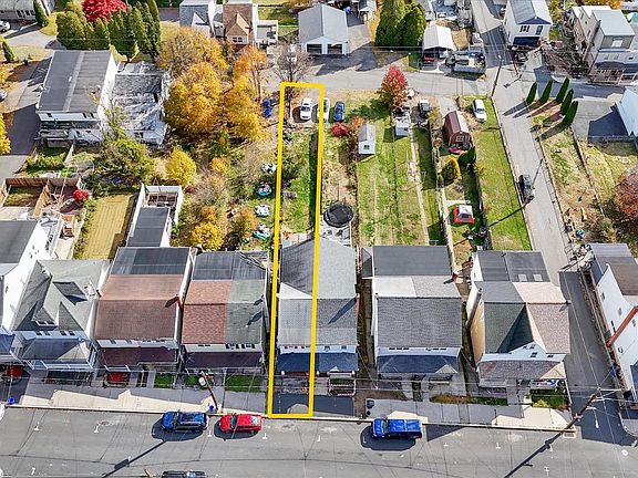 4th image of 711 N 2nd St