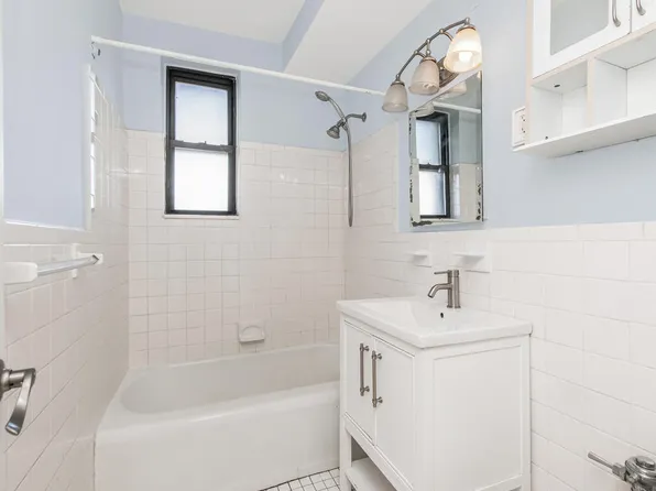 645 West 239th Street image 7 of 14