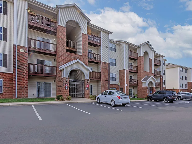 Hawthorn Suites Apartments