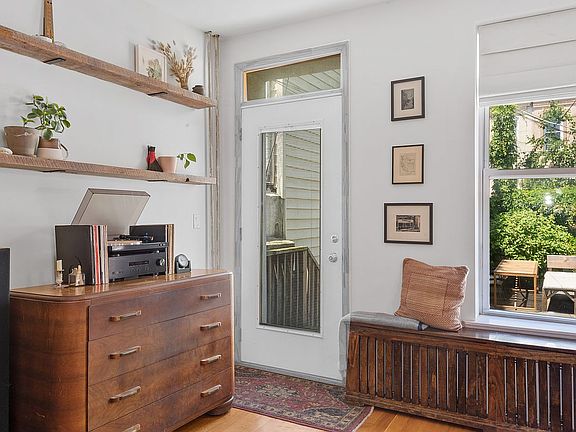 4th image of 1867 Stockholm St