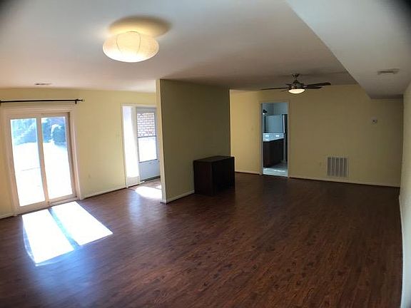 5th image of 4562 Conwell Dr #199