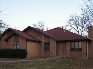 294 Streamside Ct, Nixa, MO 65714