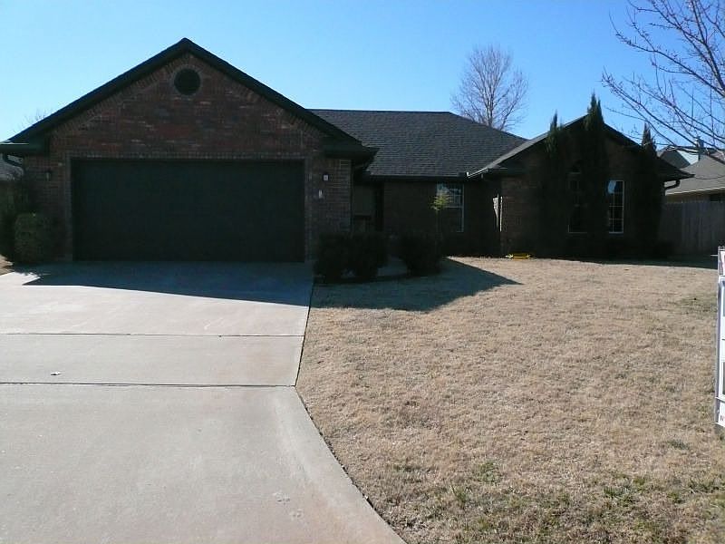 1st image of 6910 NW Surreywood Pl