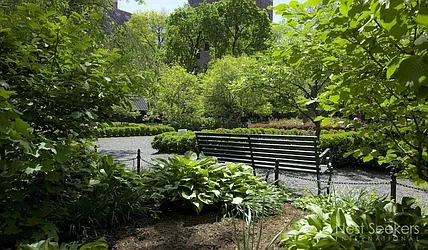 Rented by Avenue Real Estate