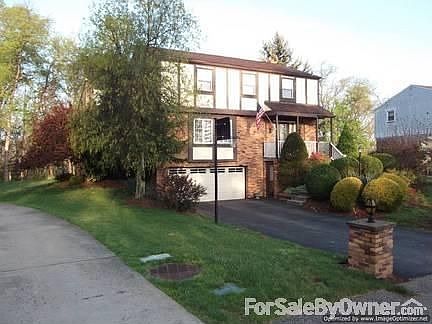 English Toutor Lighted Driveway Pillars : We are at the top of a street with only neighbor traffic (