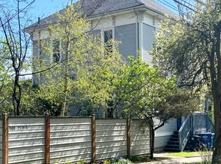 504 25th Ave S #1/2, Seattle, WA 98144