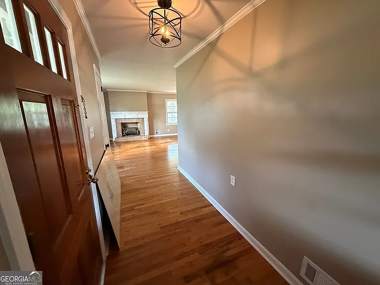 412 Roberson St — Photo 21