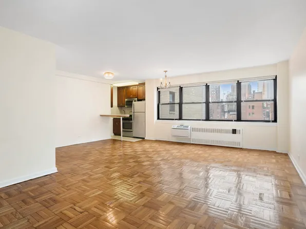 155 East 38th Street image 2 of 9