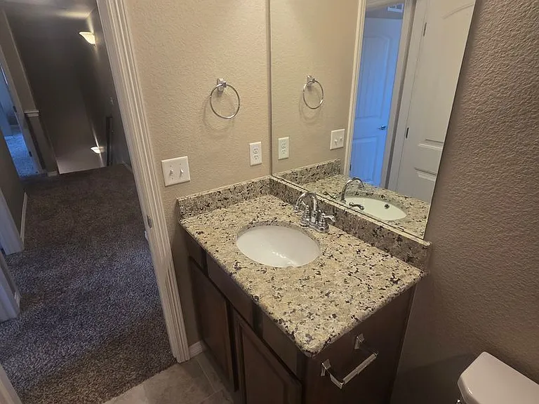 2421 Ridge Top Dr #5 — Photo 25