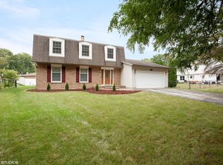 1430 Dickson Ave, Downers Grove, IL 60516