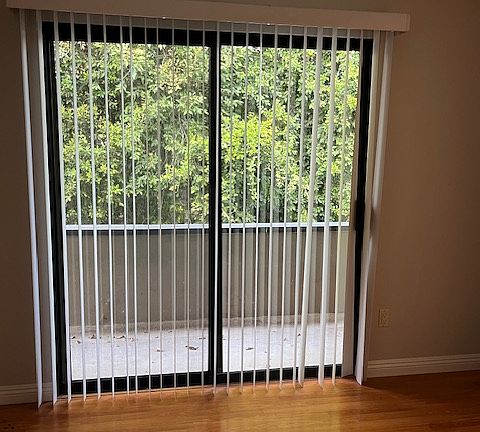 3rd image of 14215 Burbank Blvd APT 7