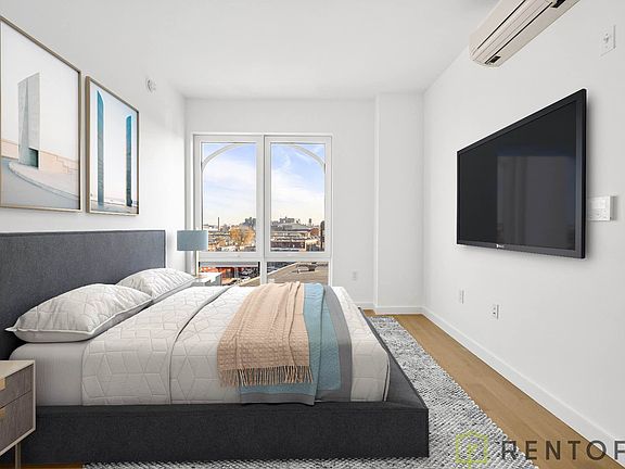 5th image of 210 Greenpoint Ave #4B