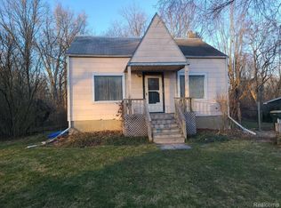 47214 Ford Rd, Canton, MI 48187