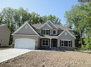 38490 Melrose Farms Dr, Willoughby, OH 44094
