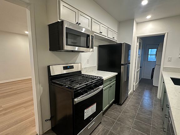 4th image of 1233 14th St #A