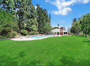 2902 E Stone Pine Rd, Orange, CA 92867