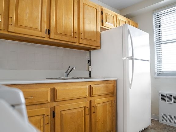 3rd image of 104-40 Queens Blvd APT 3N