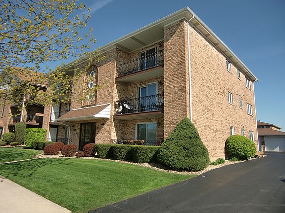 2nd image of 8118 169th St APT 2W